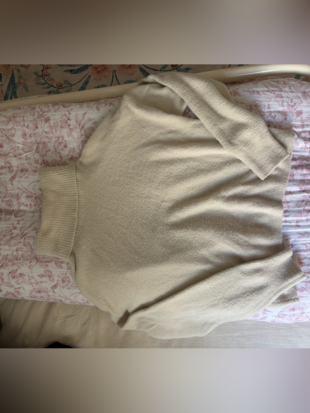 Wilfred Cream Turtleneck Sweater
